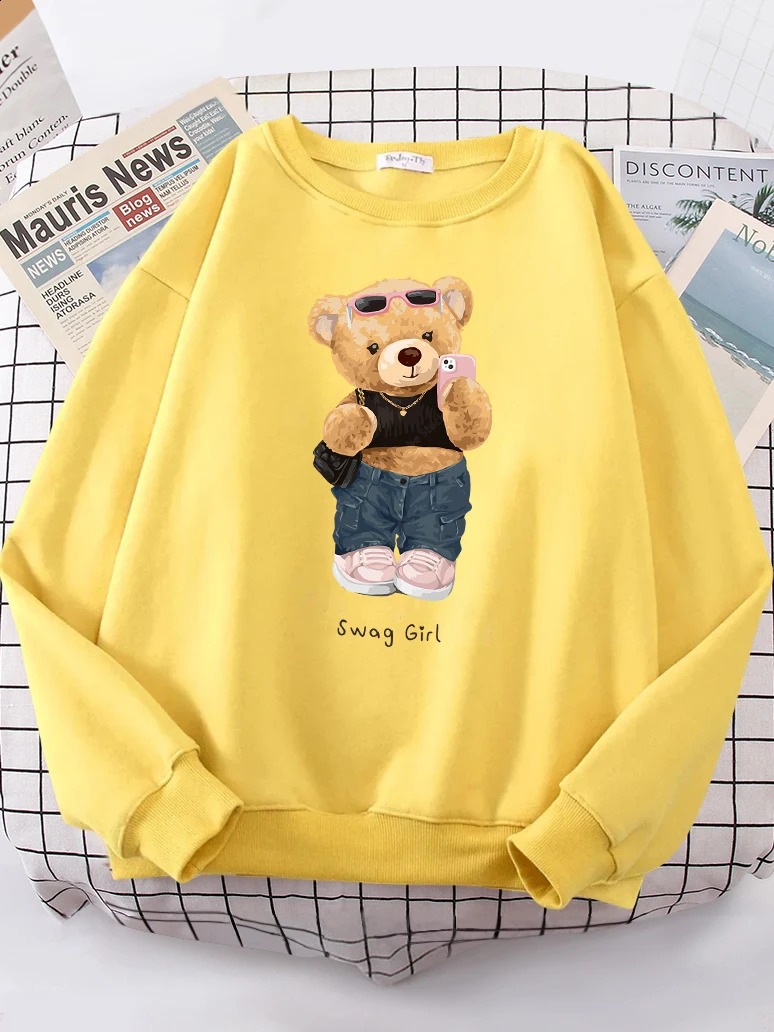 Street Teddy Bear Selfie Swag Girl Funny Sweatshirt Female Hipster Fleece Hoody Crewneck Hoodies Fashion Oversize Pullover Tops 240701
