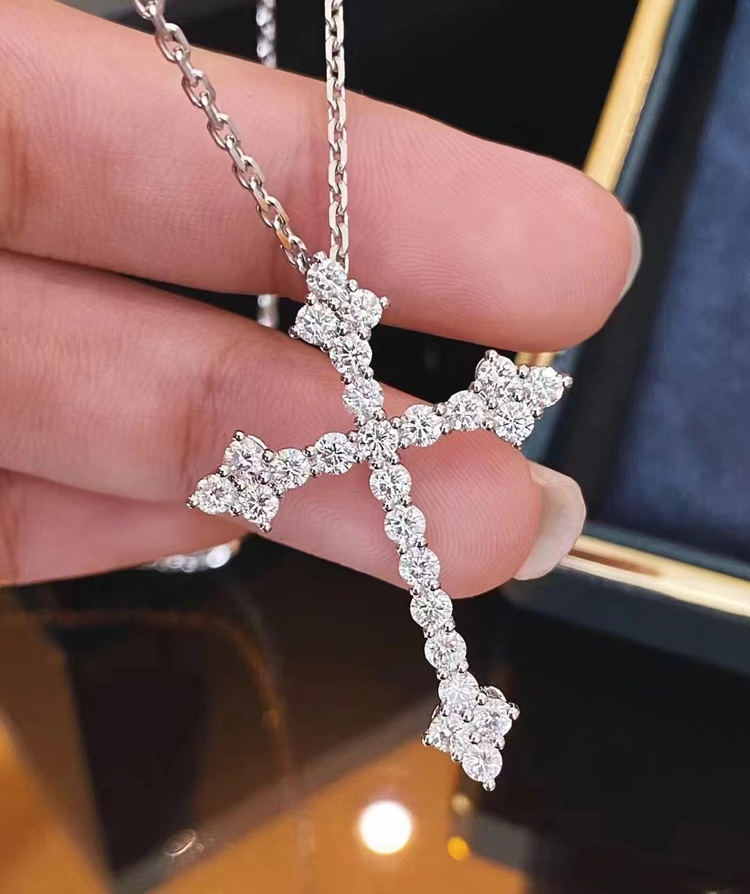 2024 Ins Top Sell Wedding Jewelry Sets Simple Fashion 925 Sterling Silver Round White Lab Moissanite Diamond Party Cross Pendant Dangle Earrings Clavi