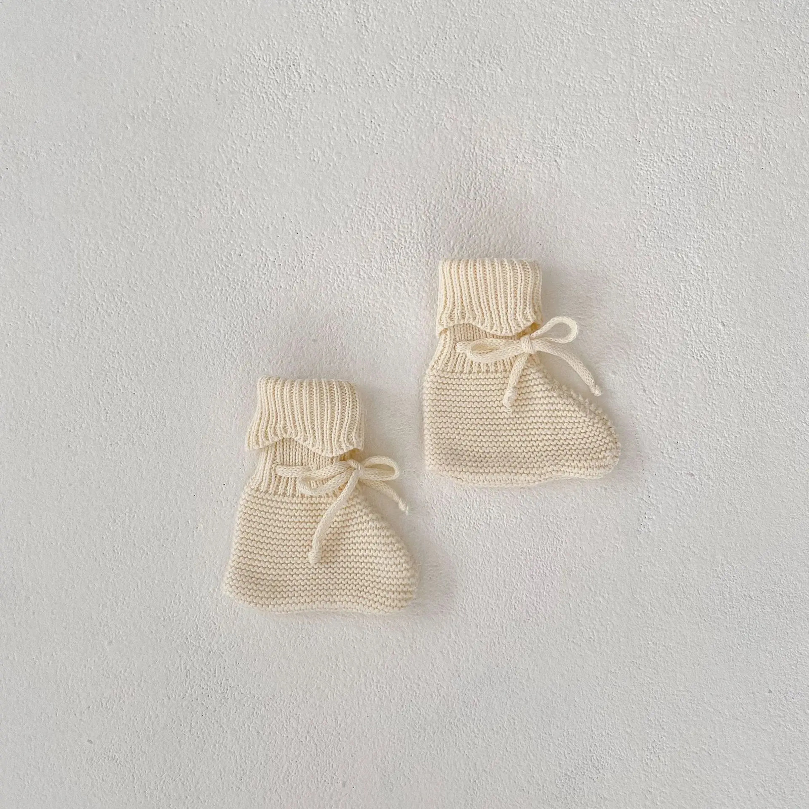 MiniAinis Autumn Winter Baby Knitted Coat Pantshatsocks 4 Pieces Suit Girls Sweater Clothing Set Children Beige Warm Clothes 240715