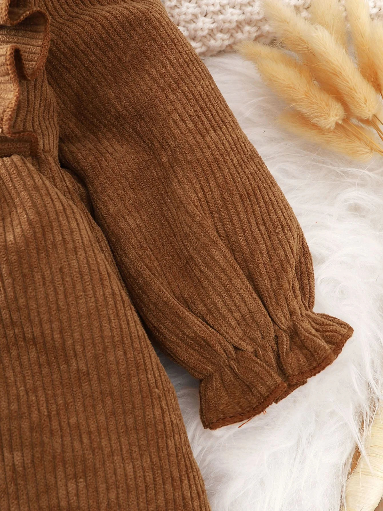 Baby autumn and winter fashion retro elegant exquisite comfortable dress. 240717