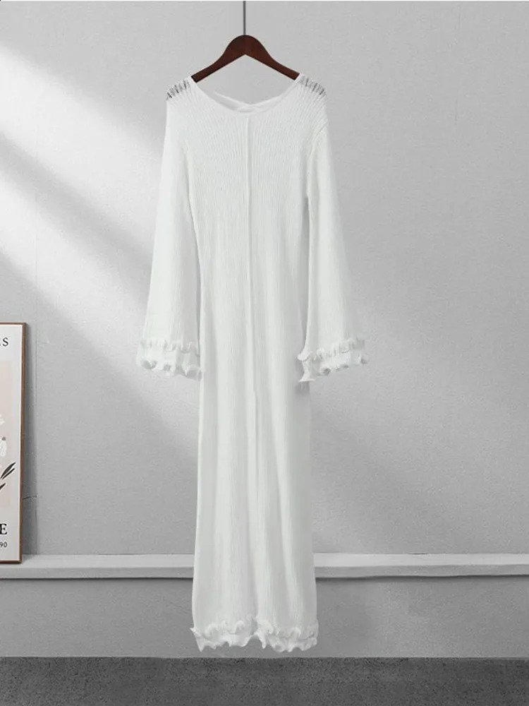 Flare Sleeve Round Neck Knitted Dress For Women Elegant Chic Lace Up Fishtail Dresses Female Commuting High Street Vestidos 240712