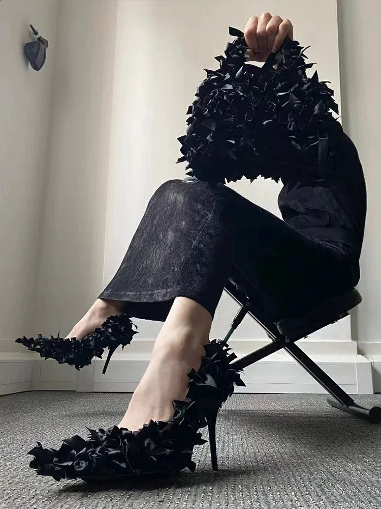 European and American runway style pleated lace high heeled single shoes womens pointed thin heels sexy French 240718