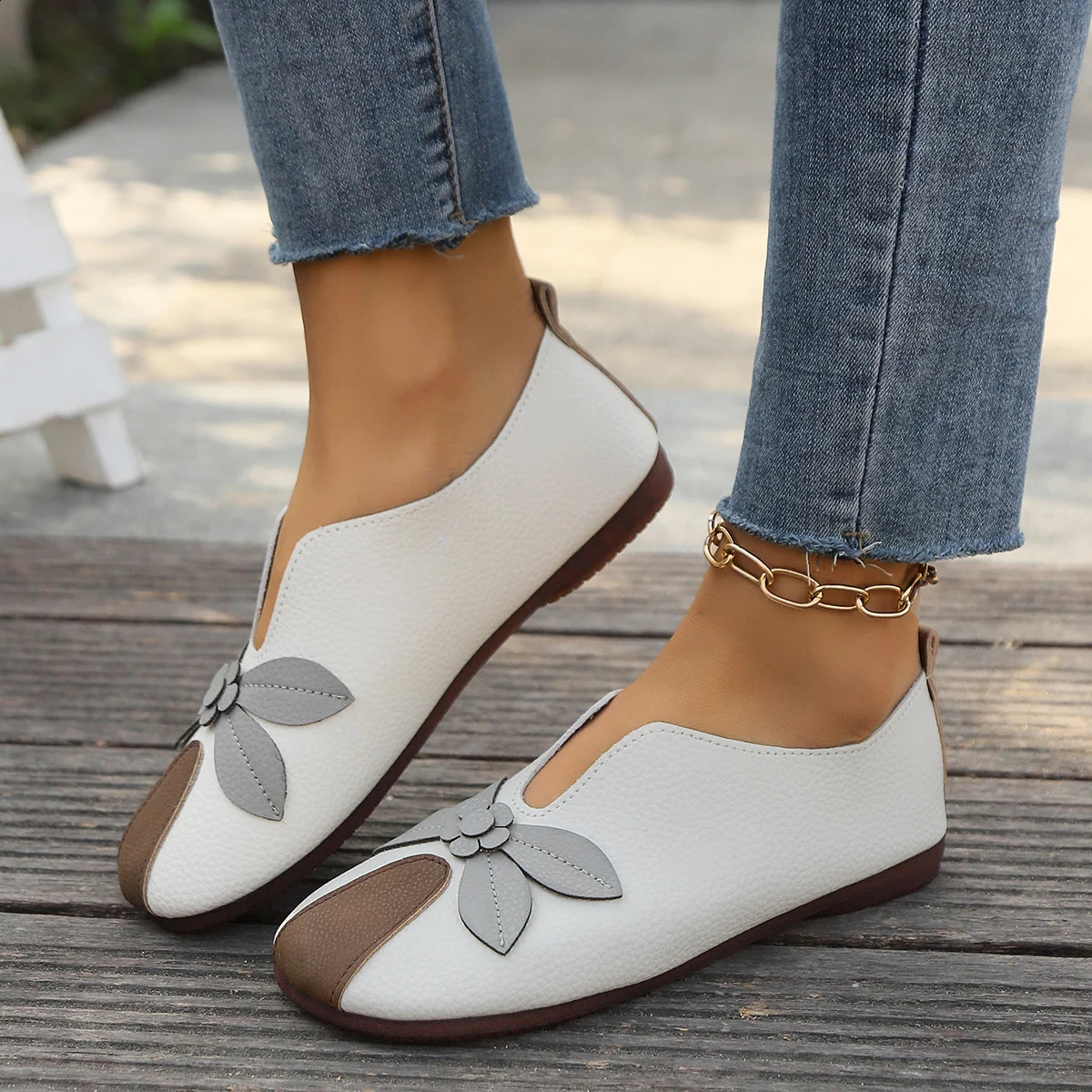 Womens casual flat sole single shoes comfortable and versatile soft loafers fashionable Mary Jane ballet 240718