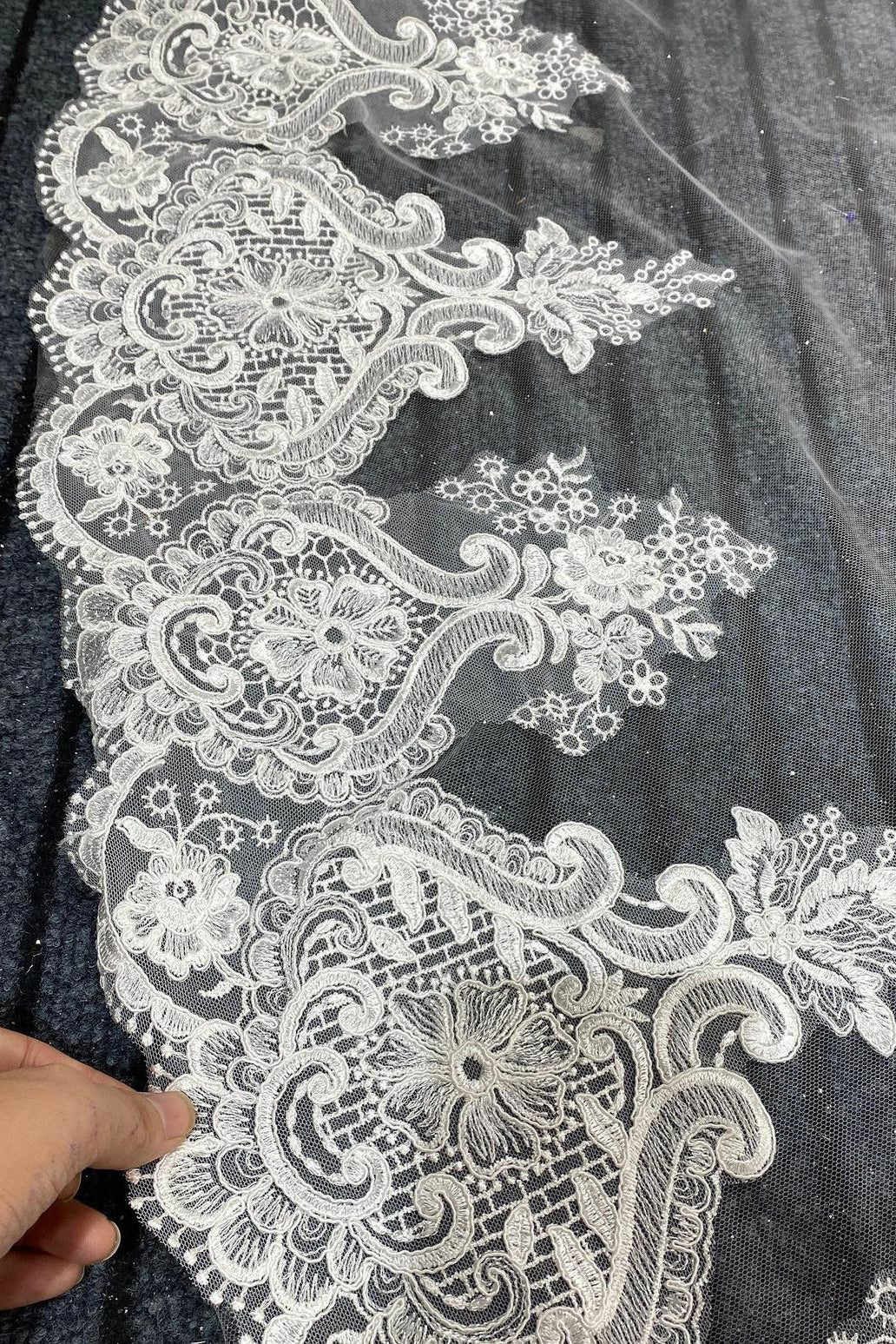 Bridal Veils Luxurious White Ivory 3m Cathedral Long Voile Marriage Lace Appliques Wedding Veil Tulle With Comb Bride Accessories