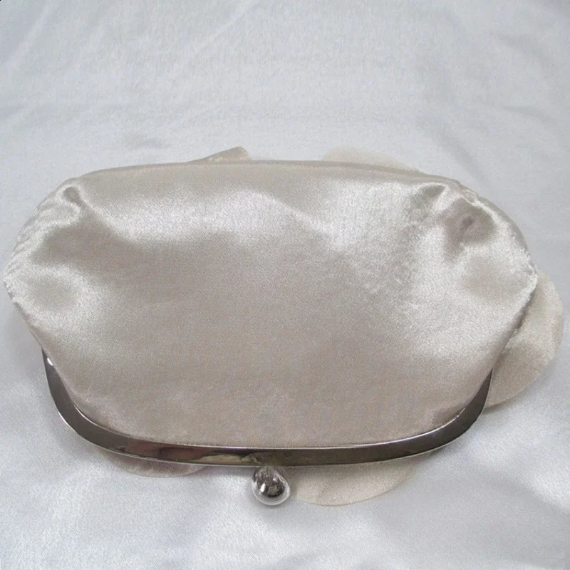 Evening Bag Flower Bride Small Purse Full Dress Party Handbag Wedding Wallet Women Floral Chain Lady Clutches 240722