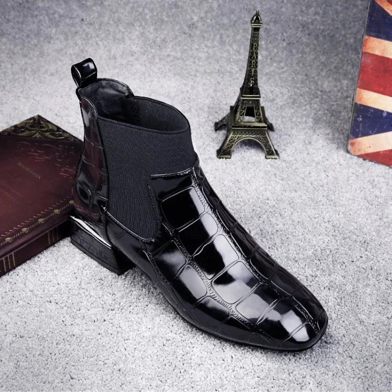 Lacquer Leather Short Boots Women Four Seasons British Fashion Plush Comfort Outdoor Walking Casual Shoes 240718