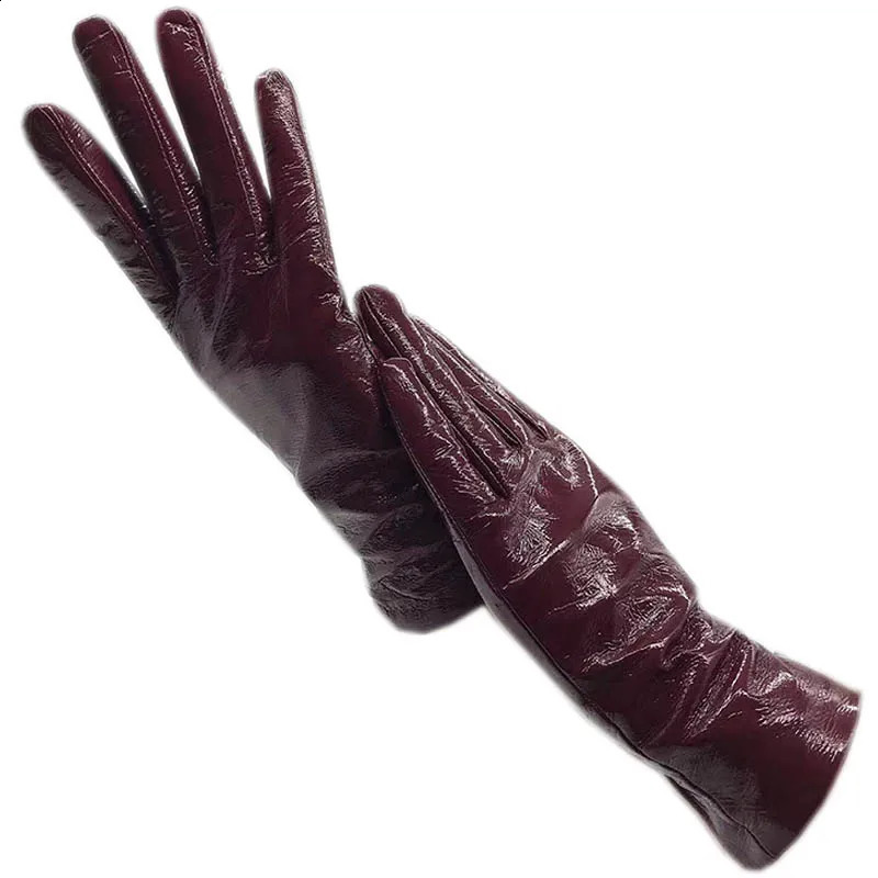 Spring Womens Wrist Fashion sheepskin gloves unlined date red patent leather sheepskin gloves Autumn Girls leather classic 240713