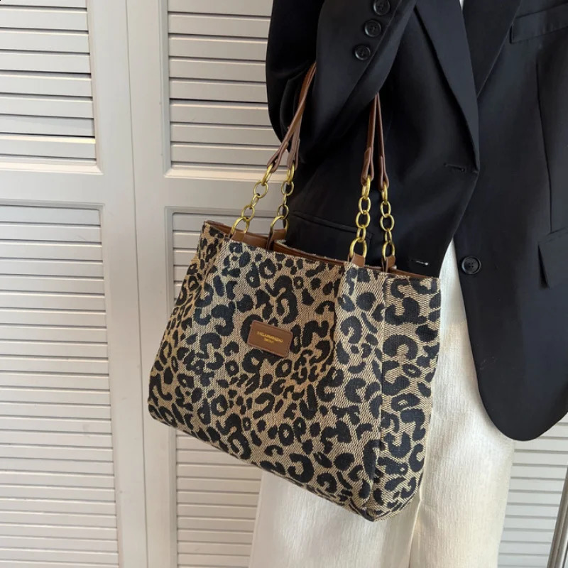 Leopard Print Canvas Tote Bag Fashionable Shoulder Bag For Women Perfect For School Office And Shopping 240722