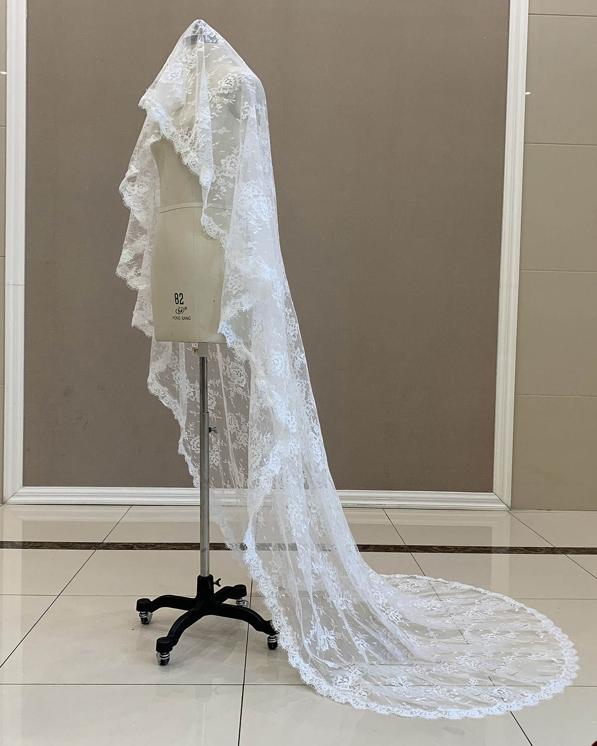 Elegant 2m Bridal Veils Chapel Length Wedding Dresses For Women Lace Veil Ivory Voile Bride Sexy Accessories Vestido De Noiva