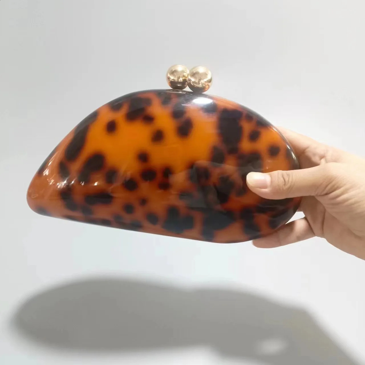 Acrylic shell shaped clutch bag for womens ner night party cute pearl egg green purple handbag wholesale 240822