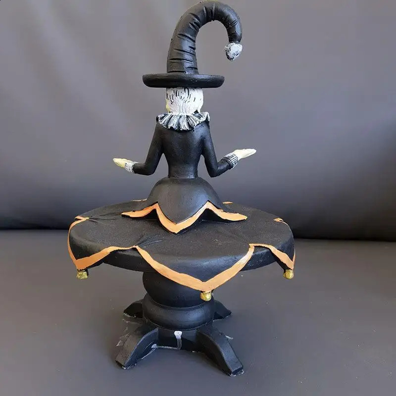 Halloween Witch Tabletop Server with Harlequin Tablecloth Cupcake Display Stand Home Decoration Resin Statue Tray Funny Party 240711