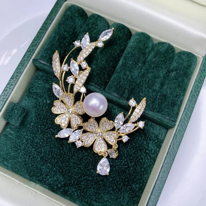 MeibaPJ 9-10mm Natural White Semiround Pearl Flower Brooch Fashion Sweater Jewelry for Women 240713