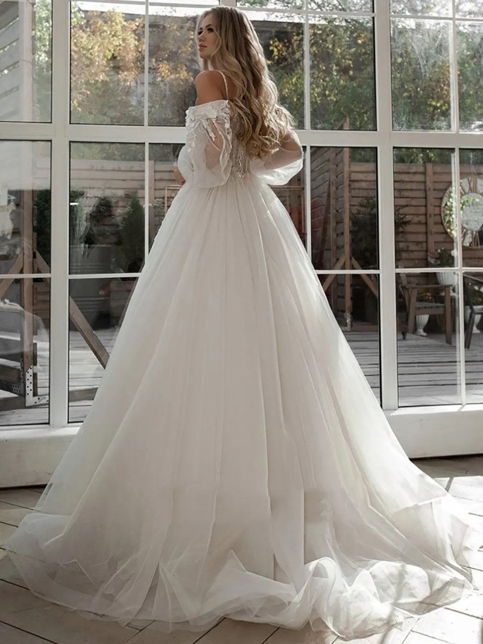 White Wedding Dresses Ivory Bridal Gowns Formal A Line Tulle Custom Zipper Lace Up Plus Size New Sweetheart Long Sleeve Applique Sequins