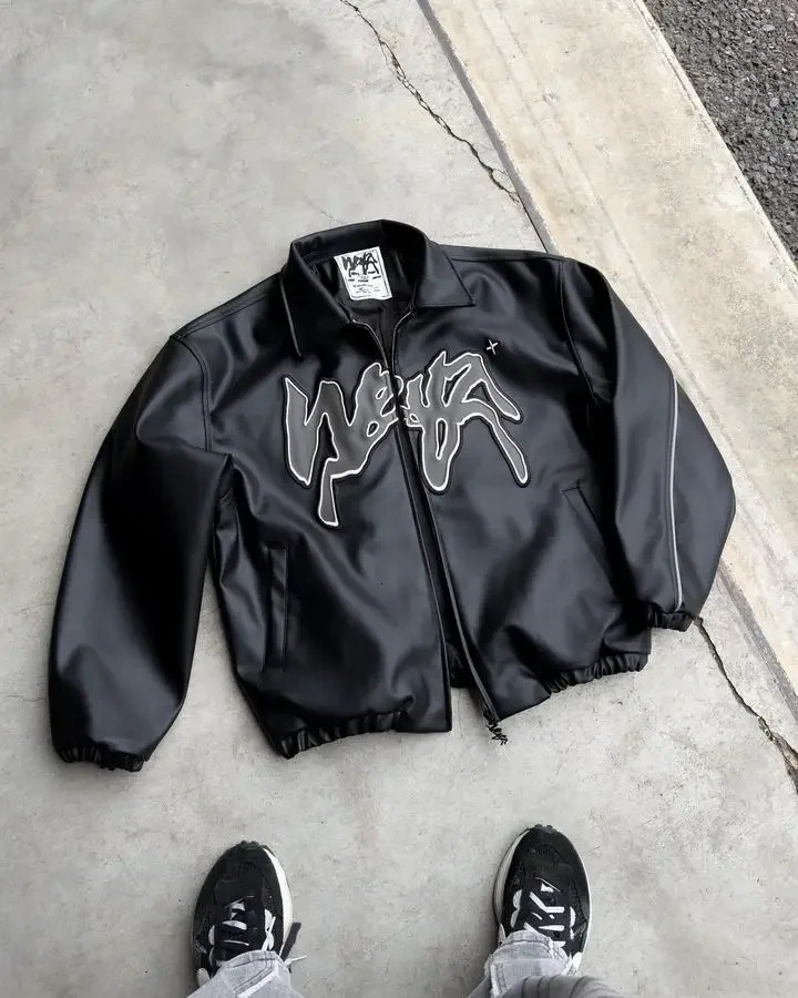 Hip Hop Mens Retro Letter Pattern Y2k Harajuku Fashion PU Leather Jacket Long Sleeve Zipper Jacket Streetwear 240716