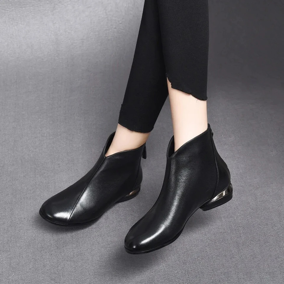 Ankle boots ladies England autumn winter short boats women casual daily comfort artificial leather shoes 240718
