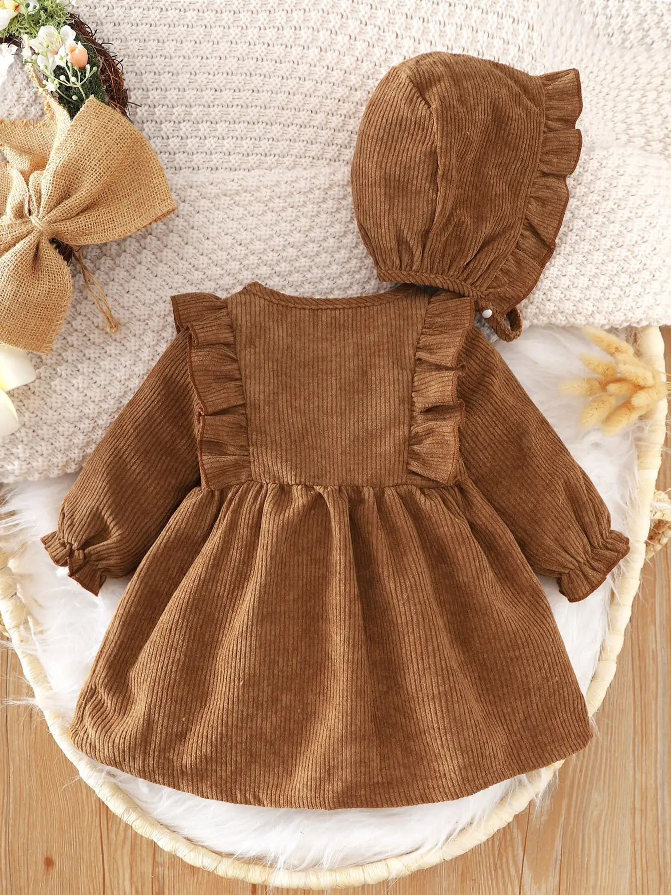 Baby autumn and winter fashion retro elegant exquisite comfortable dress. 240717