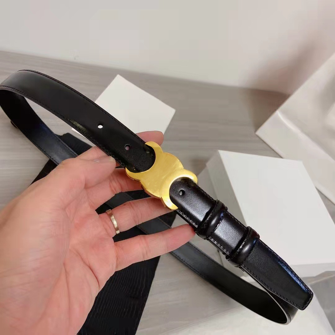 New 2024 Designer Womens Luruxy Belts For Mens Vintage Smooth Buckle Genuine Cowhide Belt Width 1.8 2.5 CM Size 90-115