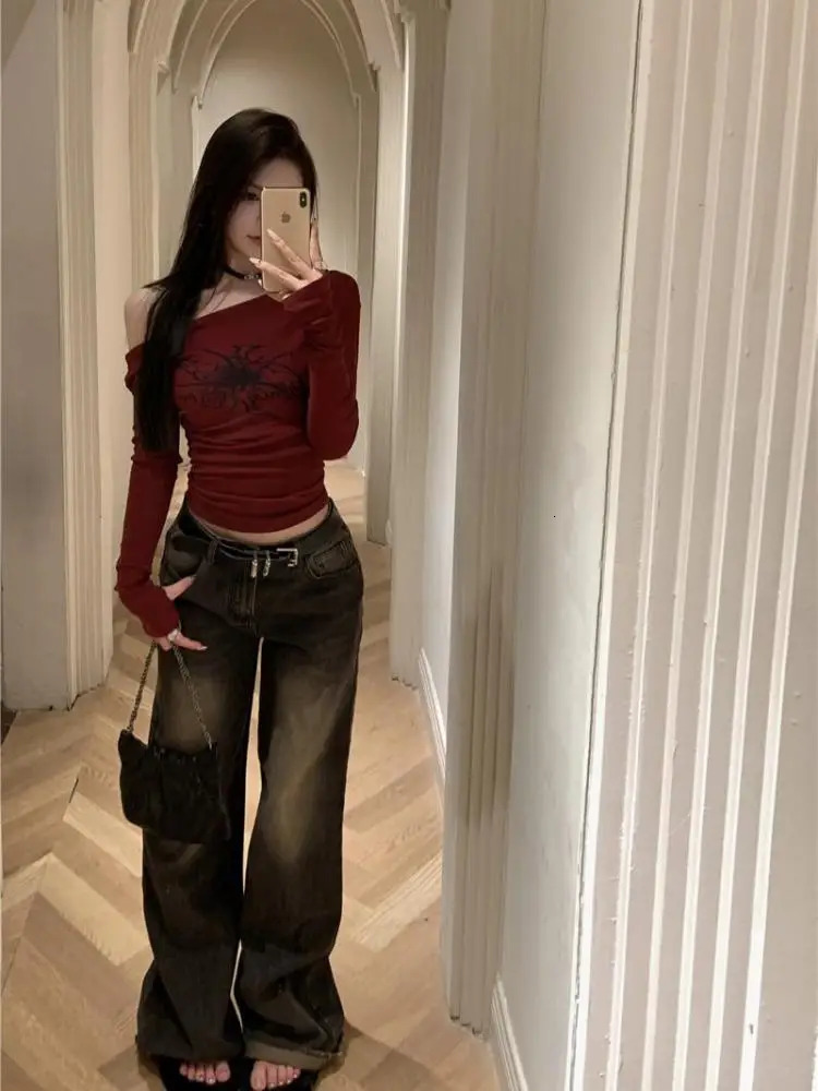 Tonngirls Gothic Print Grunge T Shirt Women Long Sleeve Off Shoulder Y2k Vintage Tops Streetwear Korean Style Crop Tops Autumn 240717