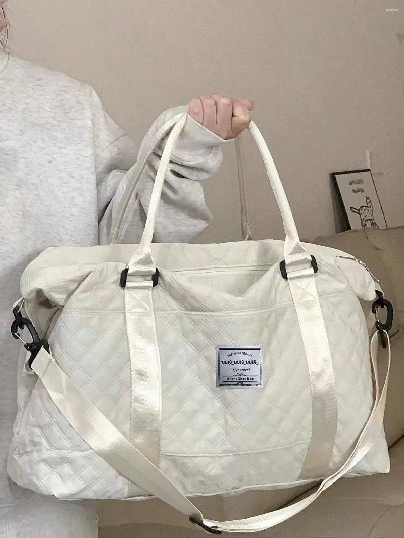Duffel Bags Large Capacity Portable Travel Bag For Fiess Short Distance Lightweight Business Lage Adjustable zhanyishengli