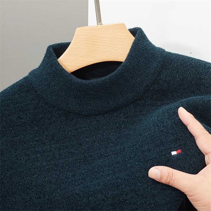 Mens Winter Brand Sweater O-Neck Embroidered With Fashionable Loose Korean Casual Warmth Soft Thick High-Quality Mens Clothing Z240912