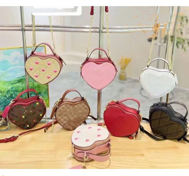 Classic Women's Bag Cute Heart-Moving Striped Messenger Bags New Presbyopic Love Women's Bag lijie999