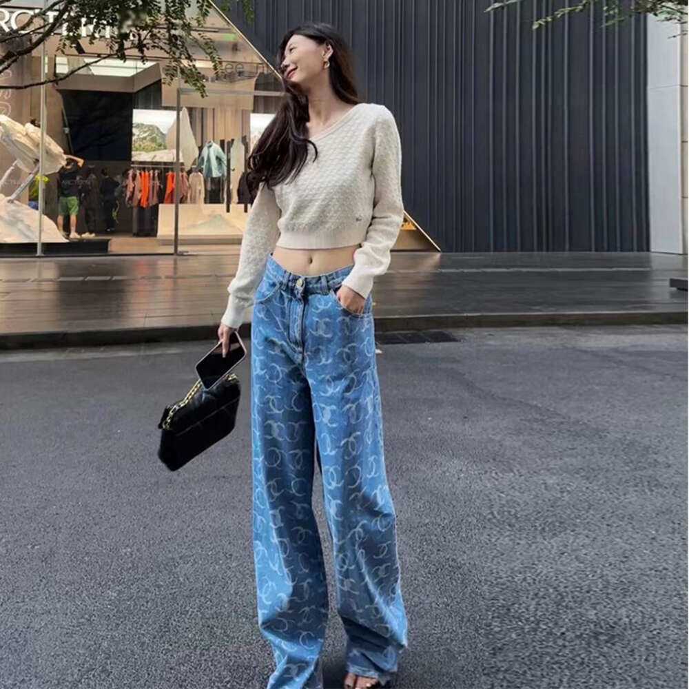 South Oil High end Womens Wear 24 New Small Fragrance Full Print Sticking Diamond Trendy Narrow Straight Tube Denim Pants for Women L251023RPWL