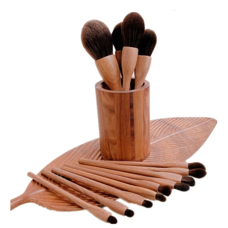 Walnut Makeup Brushes Set Professiona High Quality Powder Bronze Blending Foundation Sculpting Eyeshadow Cosmetic Brush Kits 240718