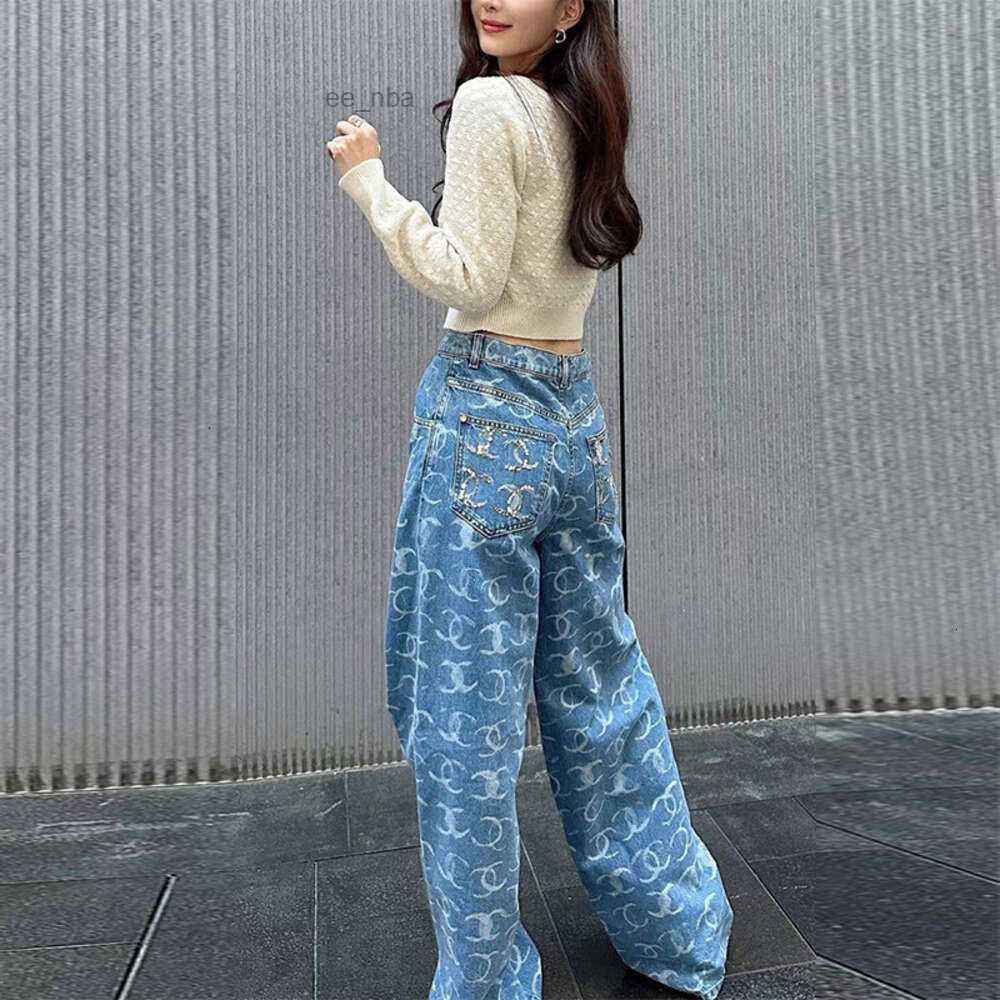South Oil High end Womens Wear 24 New Small Fragrance Full Print Sticking Diamond Trendy Narrow Straight Tube Denim Pants for Women L251023RPWL