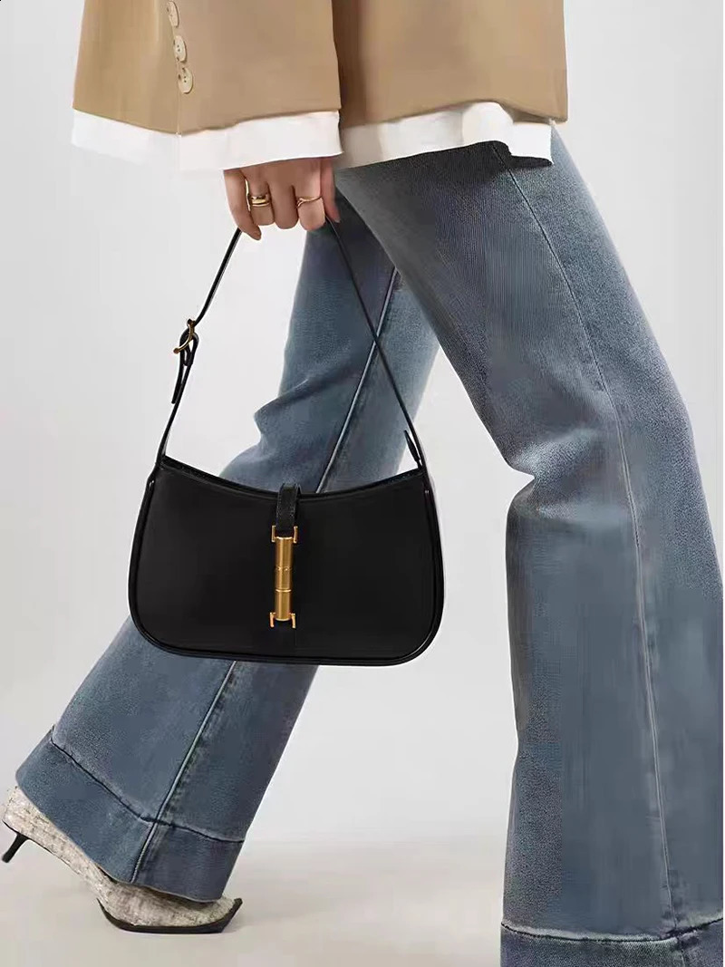 2024 Dongdaemun Armpit Korean Fashion Hot Premium Leather Commuting Handbag | Women's Shoulder Bag |