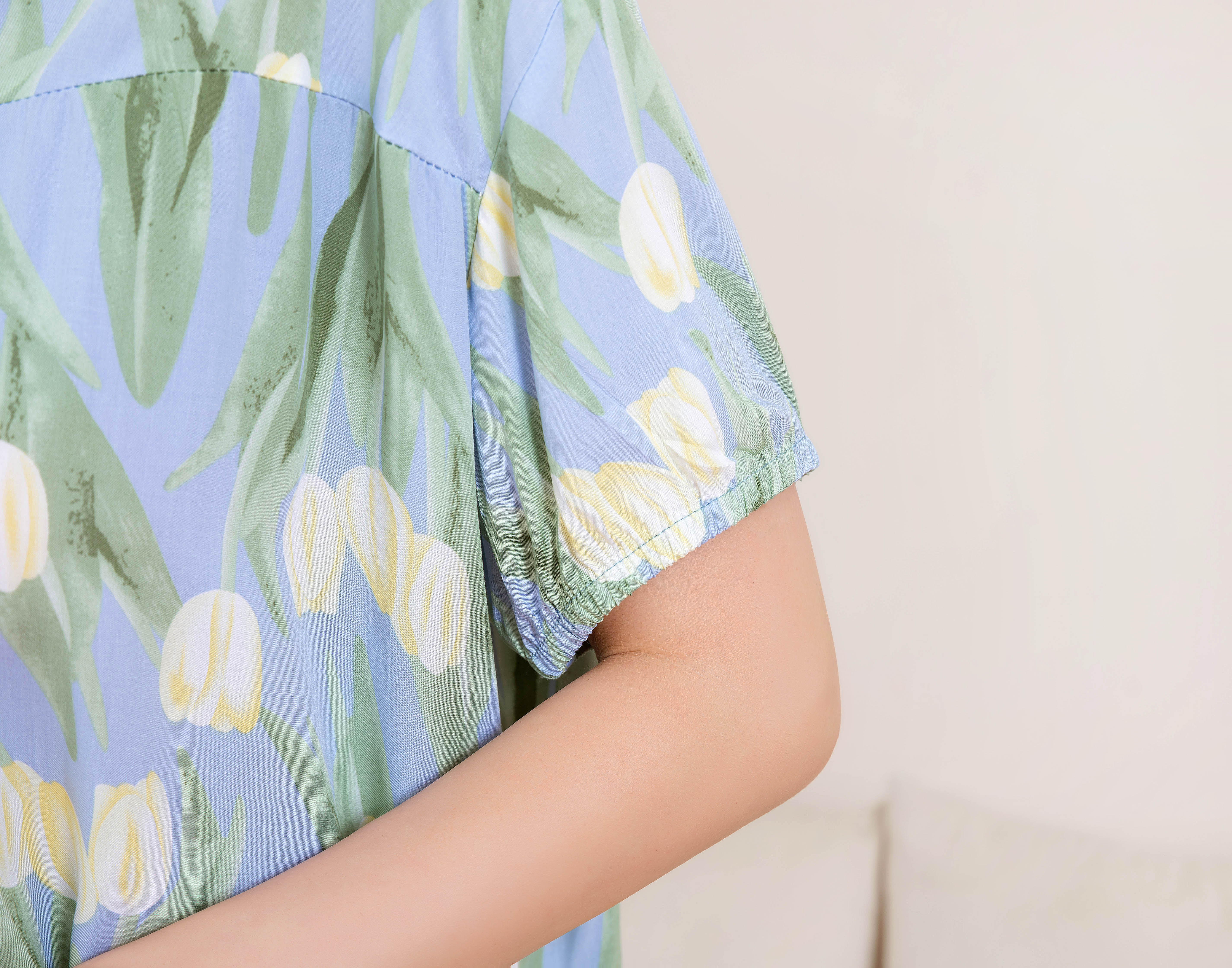 Women's Home Clothes Pajamas Blue Green Leaf Lily Shorts Set D213