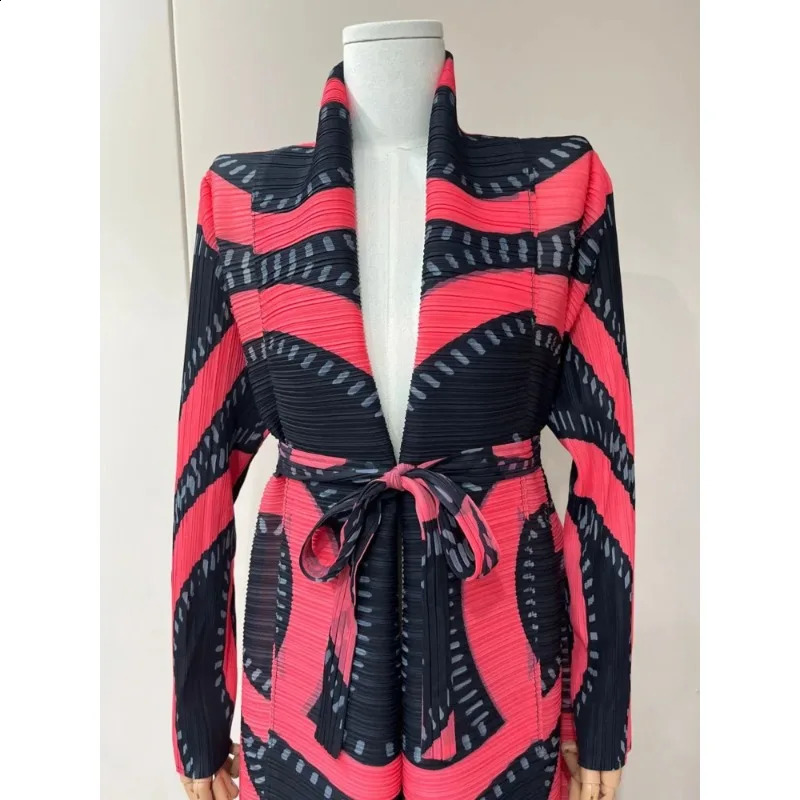 YUDX Streetwear Striped Print Pleated Long Coat Women Contrast Color Loose Belt Gathered Waist Windbreaker 240716