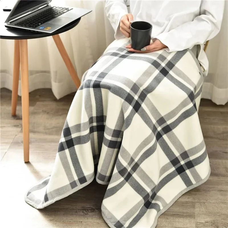 Thick plain weave blanket warm winter wearable adult office travel soft wool home shawl with button 240723