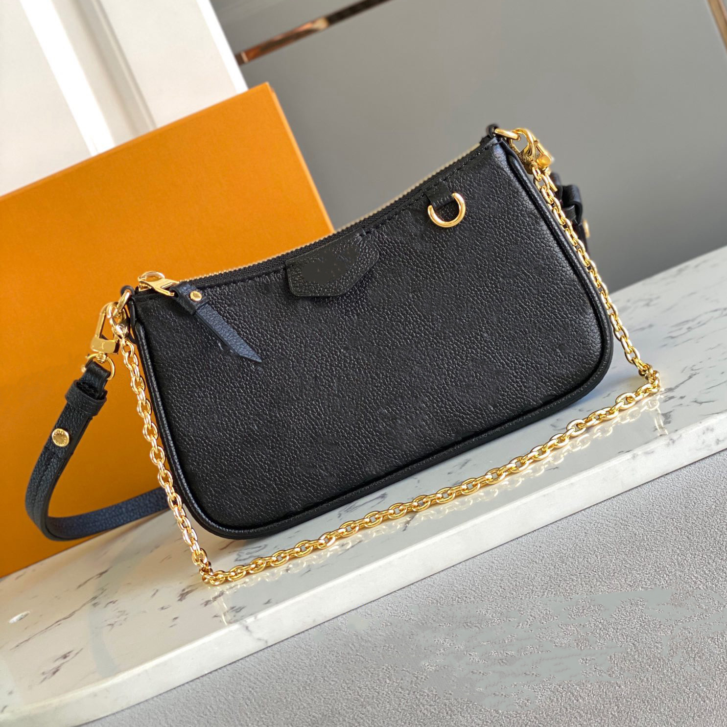 Designer Easy Pouch On Strap Bag Women Leather Embossed letter Shoulder bags Handbag sleek classic hobo Chain Crossbody Luxury Brand Lady satchel Messenger Purse