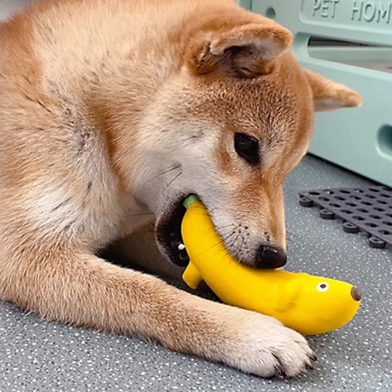 Dog Sounding Toy Banana Shape Latex Squeaky Pet Dog Toy Bite-resistant Chewing Toys Interactive Toys Pet Supplies 240722