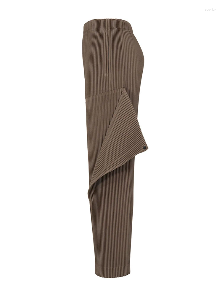 2025 S Fashion Designer Men S Pants Miyake Pleated Pocket Detachable Cargo Designer Clothes Business Casual Straight Leg