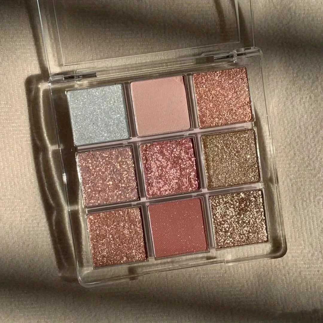 9-color dim light smoke eye shadow palette dim light waterproof long-term eye shadow pearl bright color eye shadowW240730
