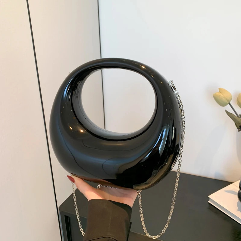 Acrylic Chains Fashion Hand Half Moon Transparent Color Individuality Crossbody Bag Shoulder Bags for Women 240722 ace0 4