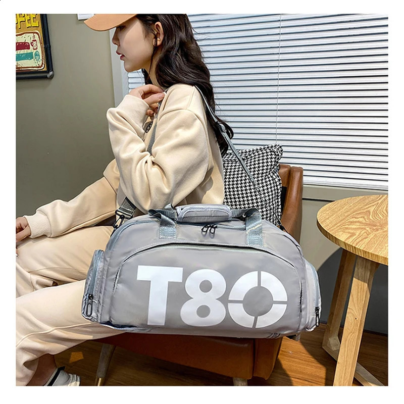 Womens handbag T80 gym sports backpack mens fitness travel shoes shoulder luggage cross body portable Boston bag 240723Zl