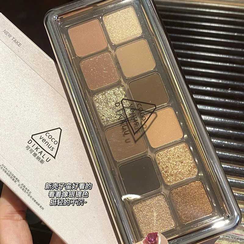 12 color glittering eye shadow palette Brand charm eye shadow makeup tray Cute female cosmetics Beautiful female cosmetics 2024W240730