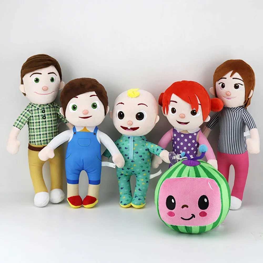 Stuffed Plush Animals Hot 20cm cocomeloned plush doll cartoon family JJ dad mom sister stuffed soft plush childrens gift H240710