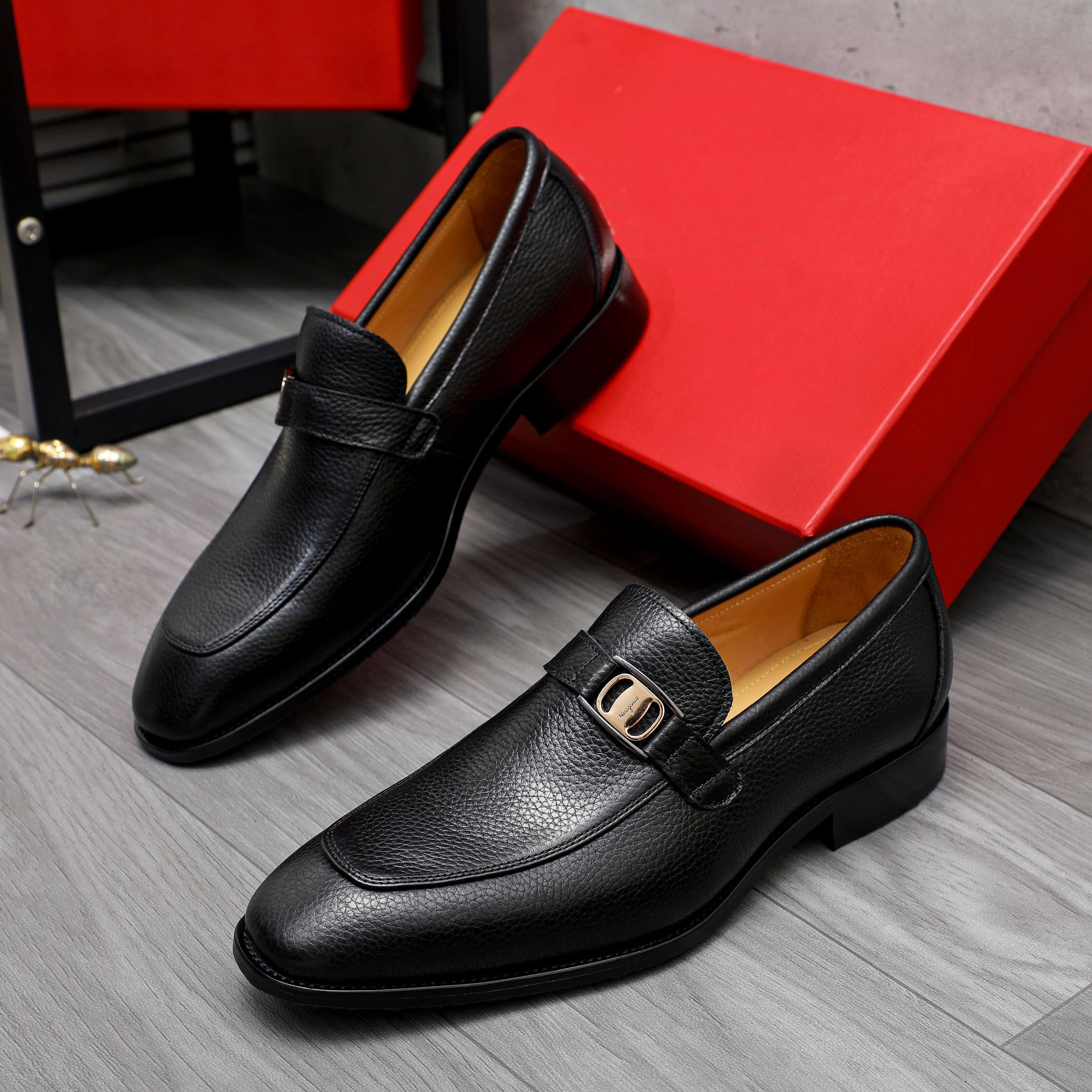 2024 Mens Dress Shoes Breathable Genuine Leather Classic Wedding Loafers Male Brand Designer Party Formal Flats Size 38-47