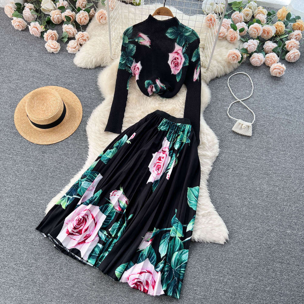 French Fragrance for Womens 2023 Autumn New Printed Knitwear+pleated Half Skirt Two Piece Set Fashion Short Waist Temperament Lace Dress SKINNY DRESS