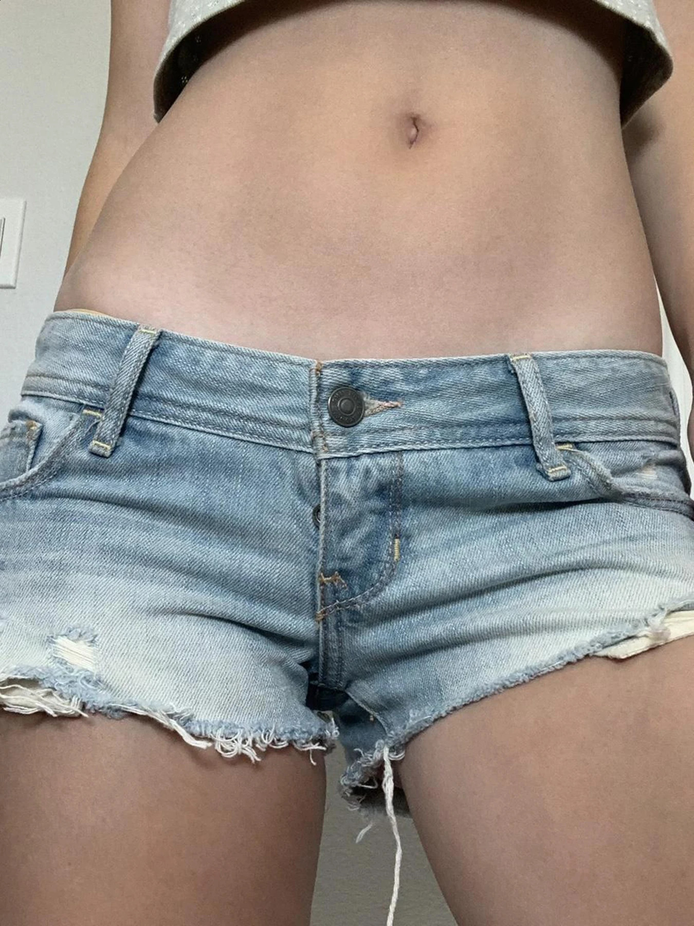 Weekeep All-match Low Rise Denim Shorts y2k Streetwear Super Short Pants 2000s Vintage Street Style Shorts Women Harajuku Basic 240816