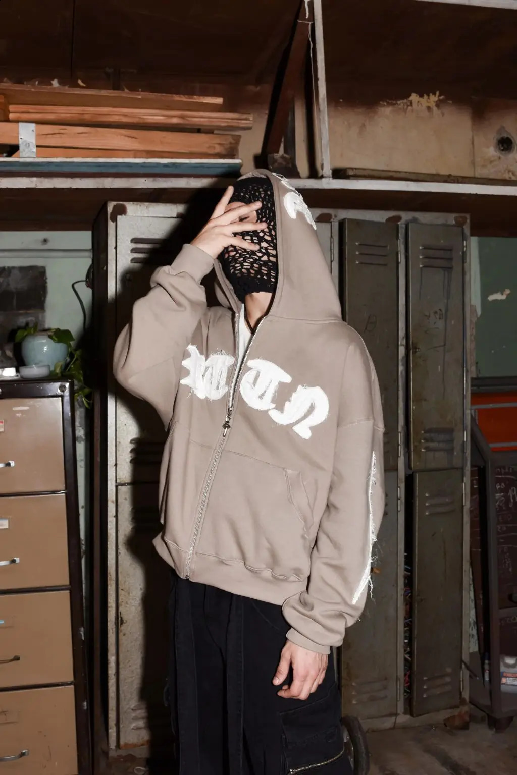 Y2k letter spliced zipper hoodie Gothic streetwear retro fashion loose embroidered sweatshirt mens and womens clothing 240814