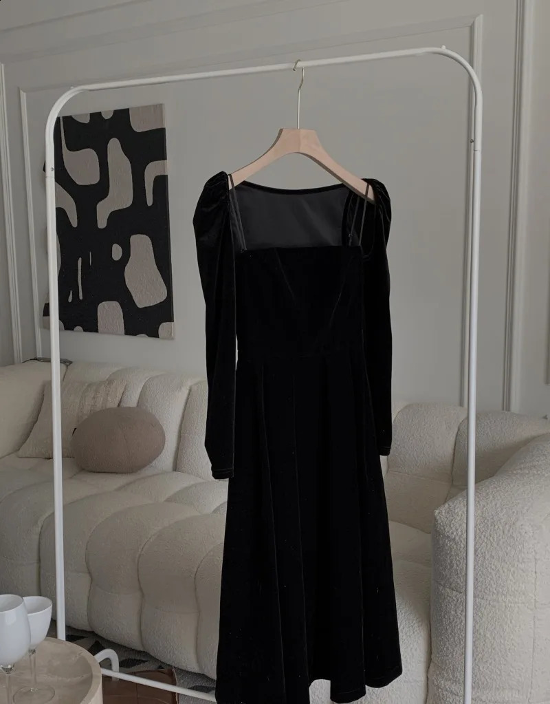 French Black Velvet Spaghetti Strap Midi Dresses for Women Autumn Elegant Party 2piece Aline Evening Prom Female Clothing 240627