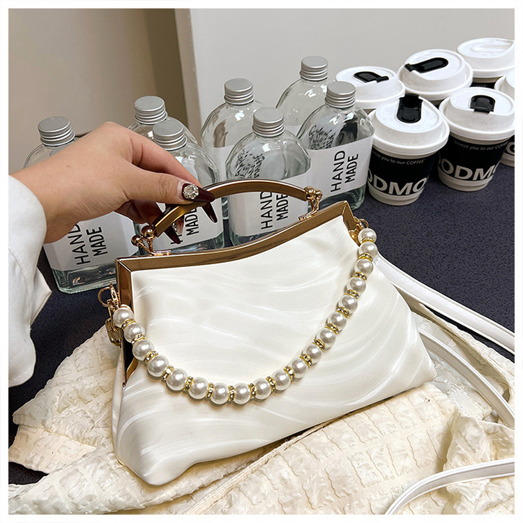 2024 new trendy and fashionable clip on shell bag, pearl handbag, stylish single shoulder diagonal cross women's bag H723#33 ddmybear