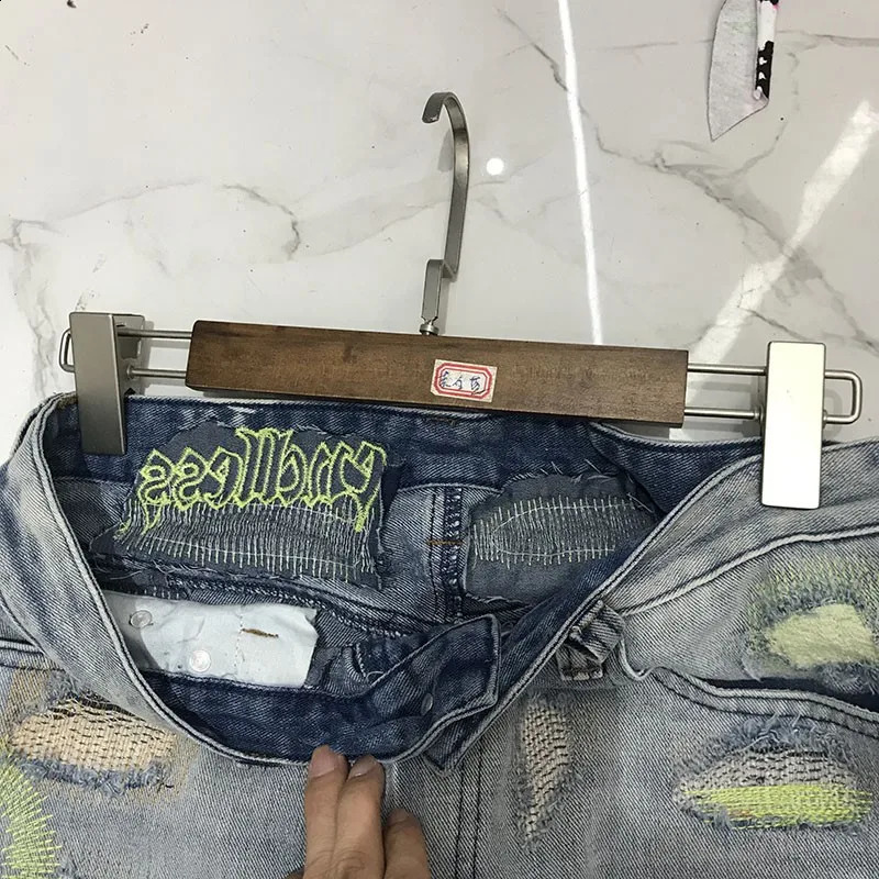 Black fluorescent green letter embroidered pants mens hip-hop damaged hole Distressed high-quality denim jeans 240829