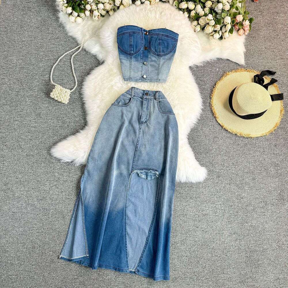 Summer New Sweet and Spicy Style Gradient Color Bra Denim Top Irregular Split High Waist Perforated Half Skirt Set of Two Short Silk Dress Round Neck 