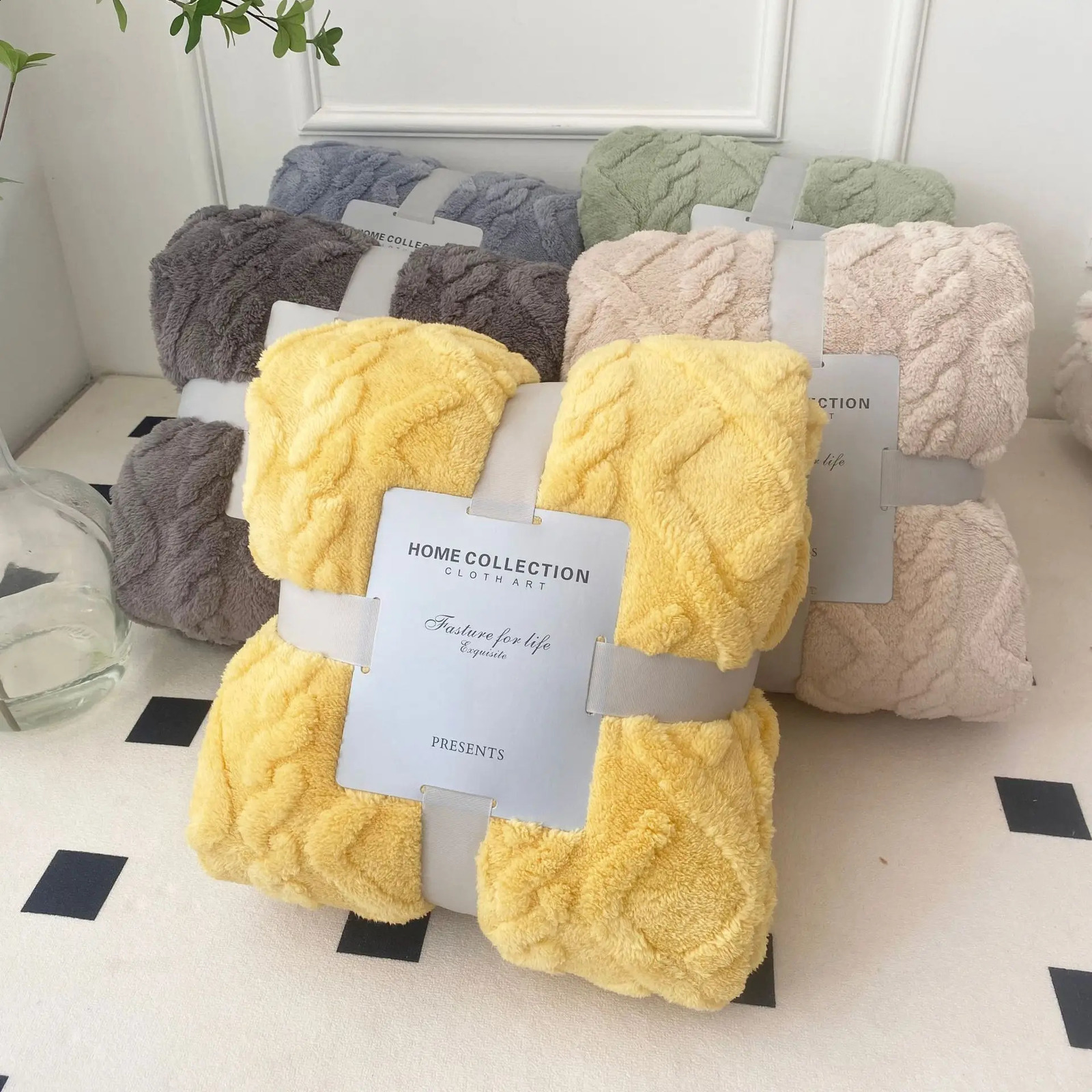Winter Blanket Home Warmth Sherpa Soft Sofa Cover Throwing born Packaging Childrens Bedding Travel Wool Thick Warm 240723