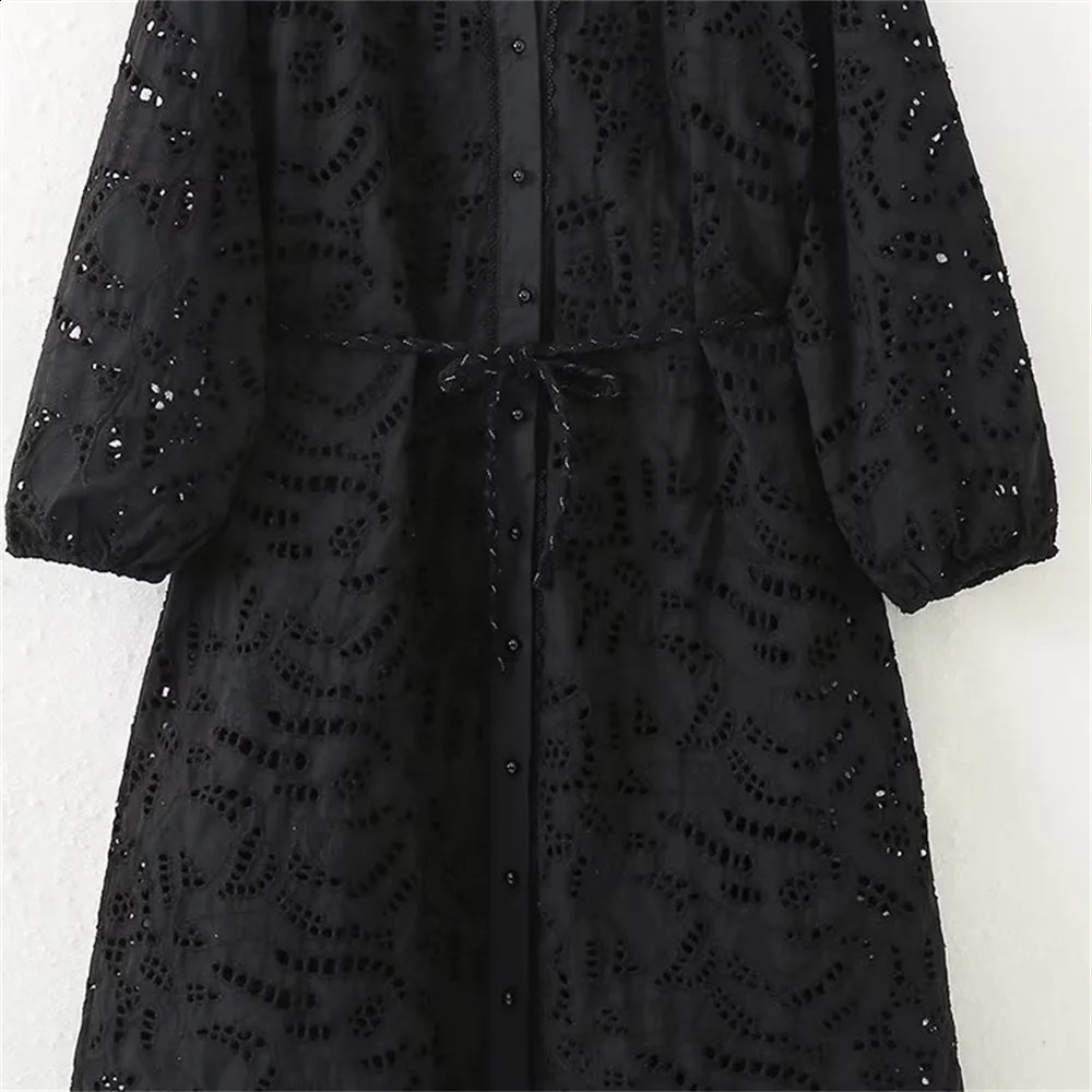 Womens High quality Fashion Long sleeve V-neck Loose Little black dress Hollow out Embroidery Midi Dress 240722